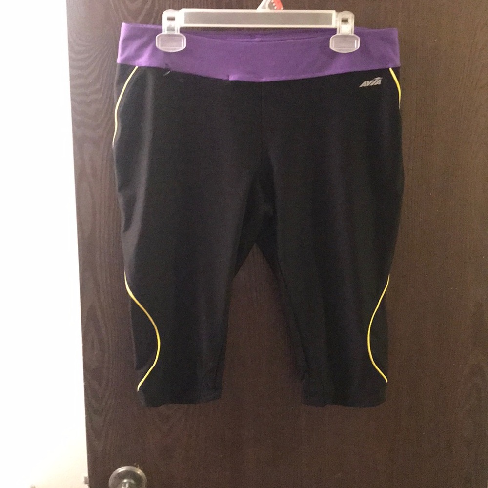 Cropped gym pants